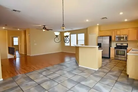 547 Teedale Ct., photo 3 of 15