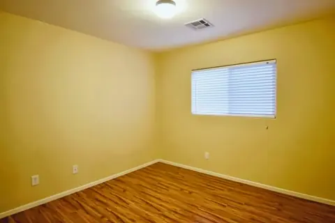 547 Teedale Ct., photo 11 of 15
